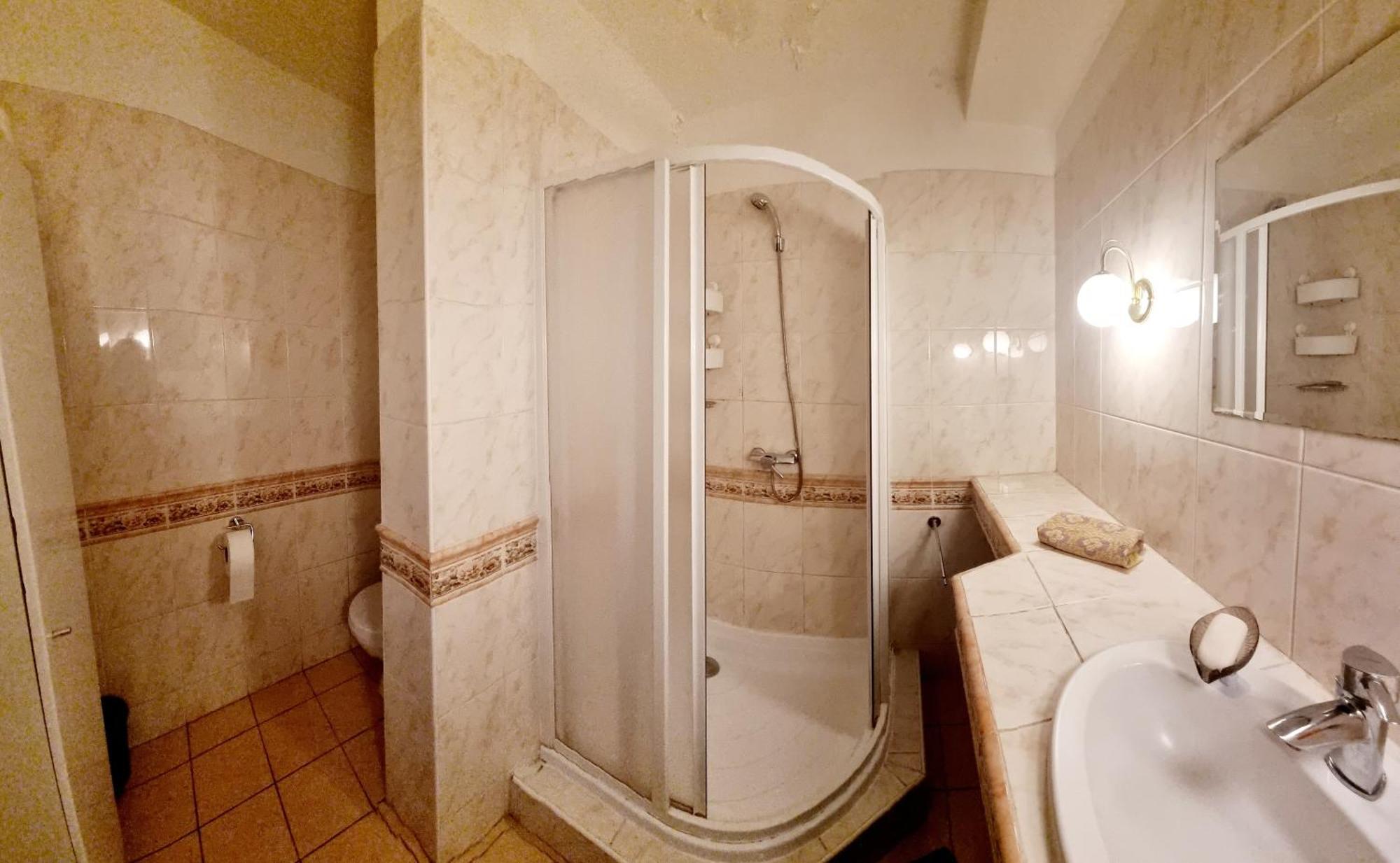 Big 4 Room Huge Apartment Bratislava Ngoại thất bức ảnh